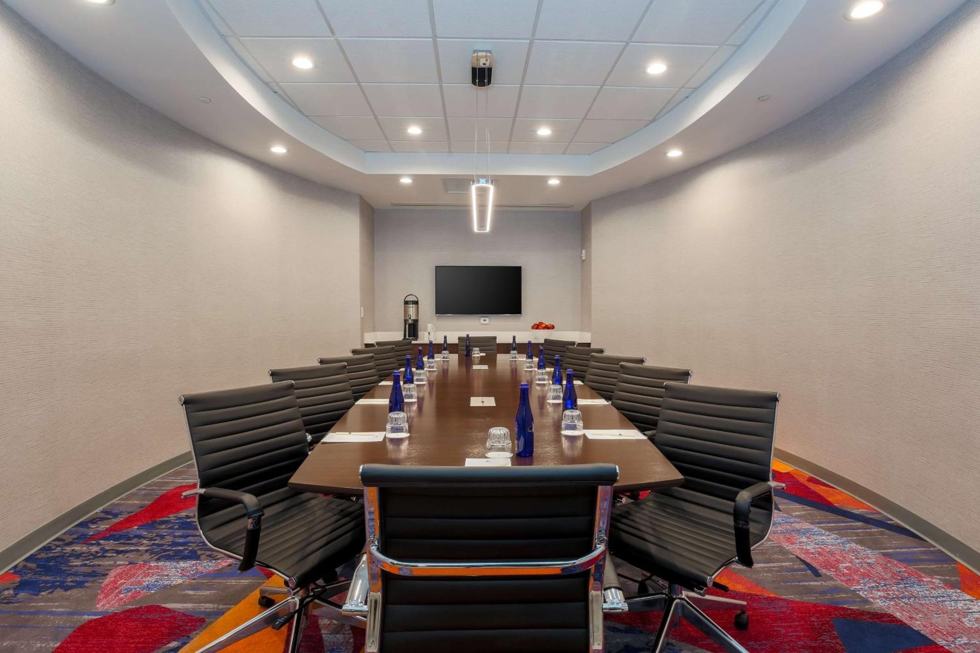Doubletree By Hilton Atlanta Airport Hotel College Park Exterior foto