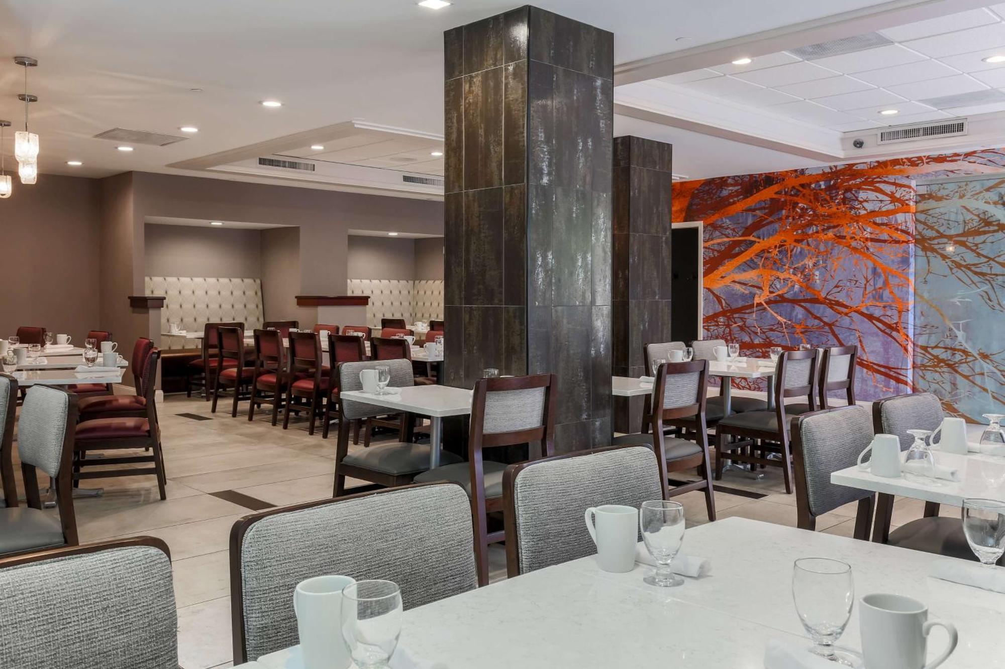 Doubletree By Hilton Atlanta Airport Hotel College Park Exterior foto