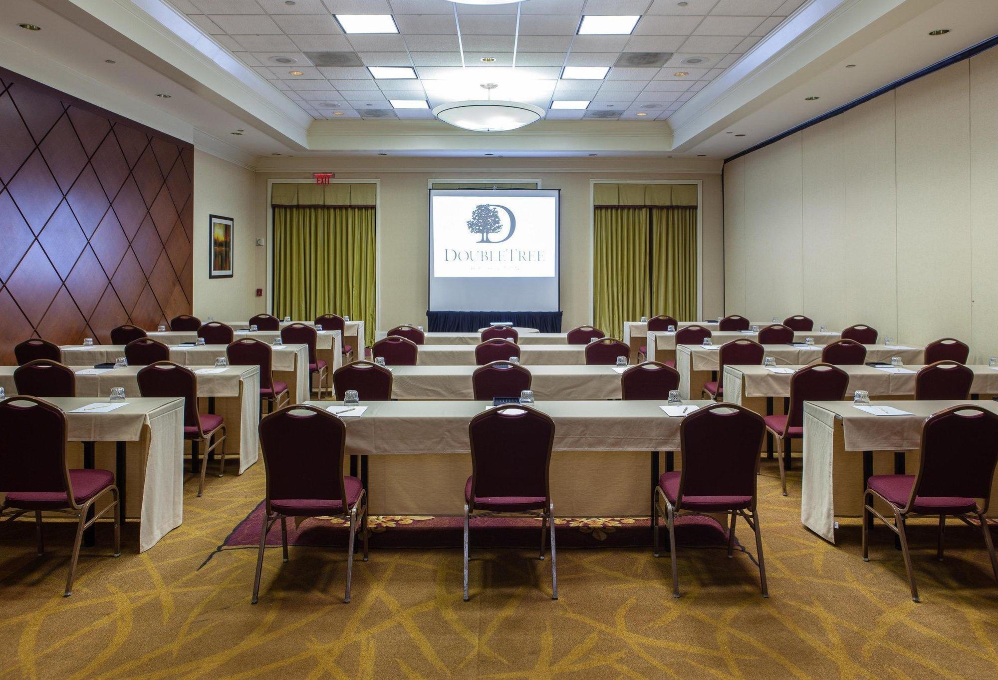 Doubletree By Hilton Atlanta Airport Hotel College Park Exterior foto