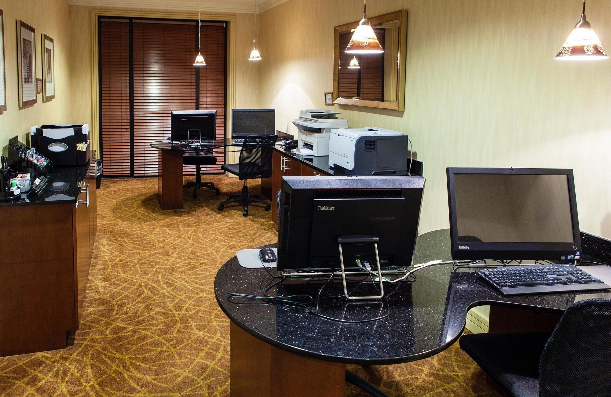 Doubletree By Hilton Atlanta Airport Hotel College Park Exterior foto