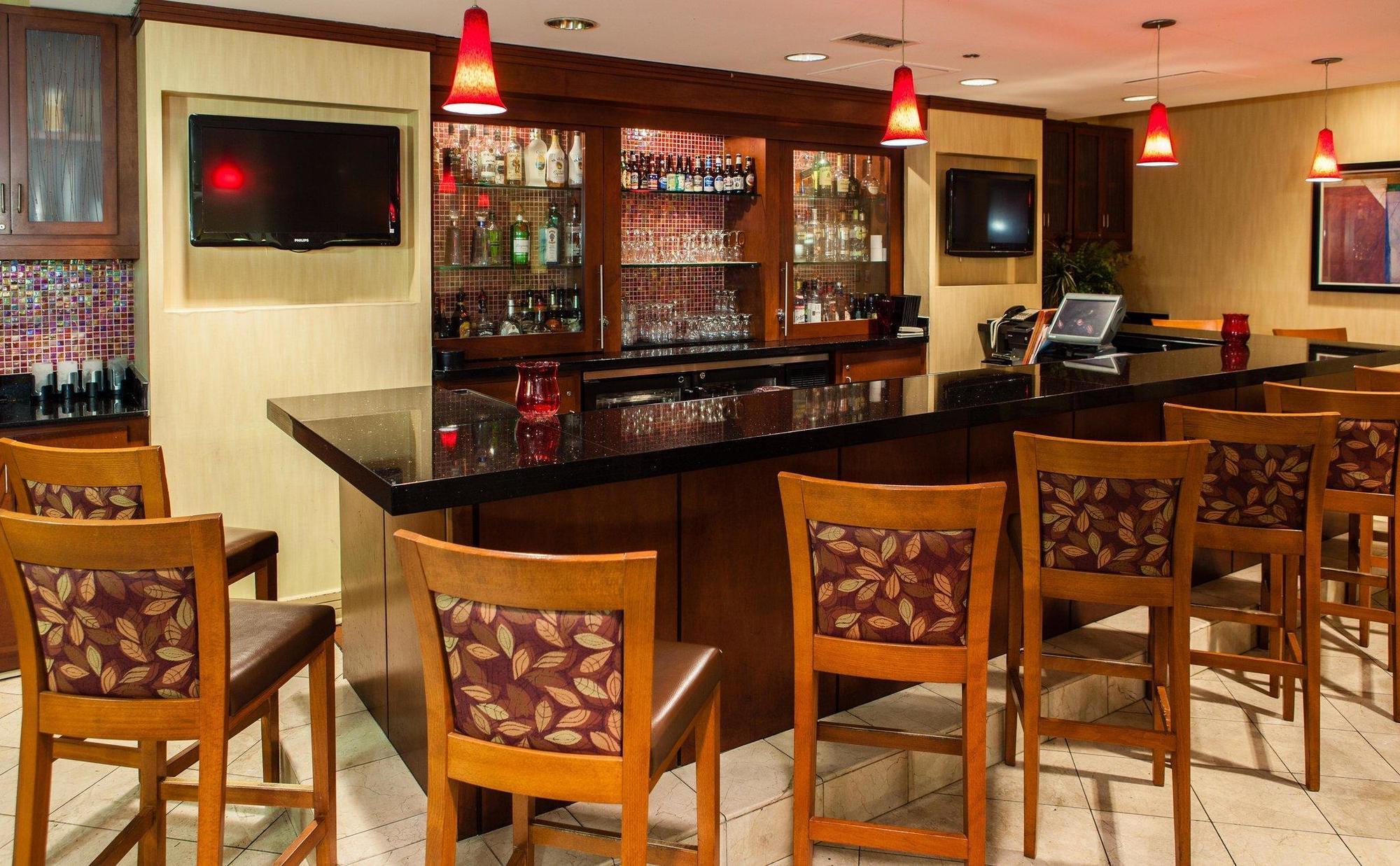 Doubletree By Hilton Atlanta Airport Hotel College Park Exterior foto